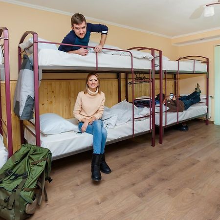 Tsentralnyi Hostel Ivano-Frankivsk Exterior foto